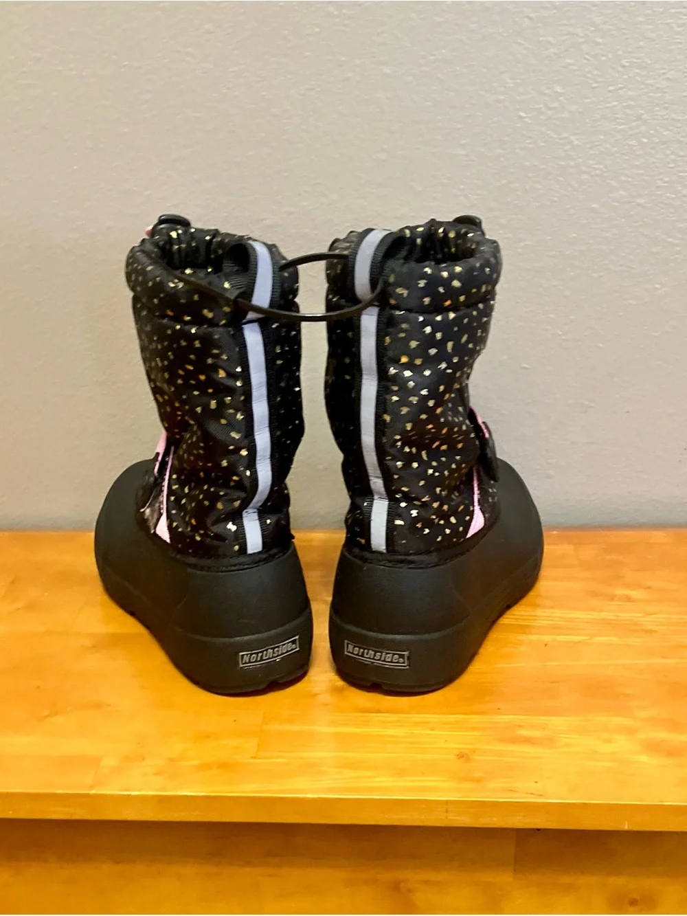 Northside Frosty II Insulated Winter Boots, Black w/Gold Flecks - Size 1 (VGUC)